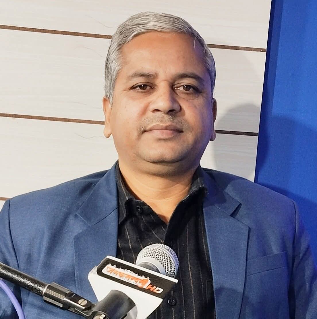 ‘सानालाई निसाना बनाउनुभन्दा पनि व्यवस्थापनतर्फ ध्यान जाओस्’: पत्रकार एवम् साहित्यकार यादव 