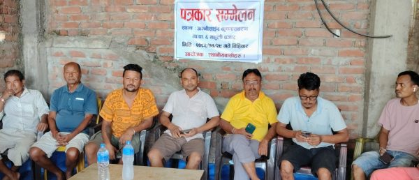 गुणस्तरहीन सामाग्रीबाट गिलेशनको छ्त ढलान गरेको आरोप, ल्याव टेस्टको प्रतिबेदन  सार्वजनिक गर्न माग   