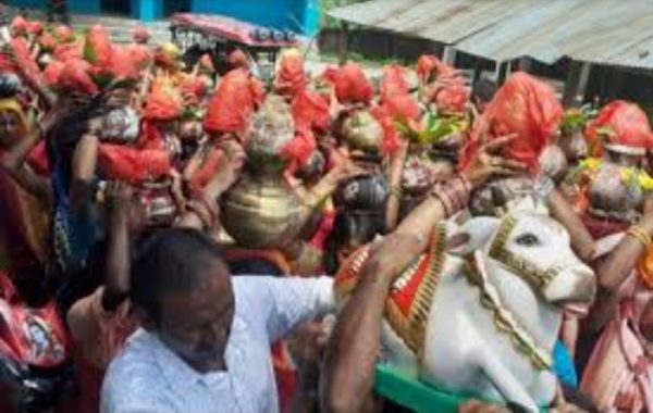 अंकुरी महादेव मन्दिरमा १ सय ५ जनाले चढाए गंगाघाटकाे जल 