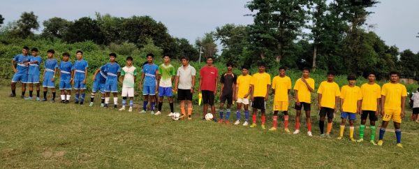 आयोजक युनिटी एफसी विरेन्द्र बजार दोश्रो नाइन साइड फुटबल प्रतियोगिताको सेमिफाइनल प्रवेश