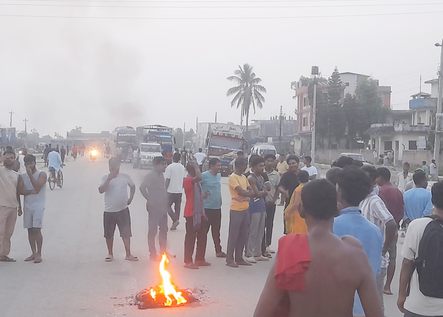 रुपनीमा प्रधानमन्त्रीको राजीनामा माग गर्दै चक्काजाम र प्रदर्शन
