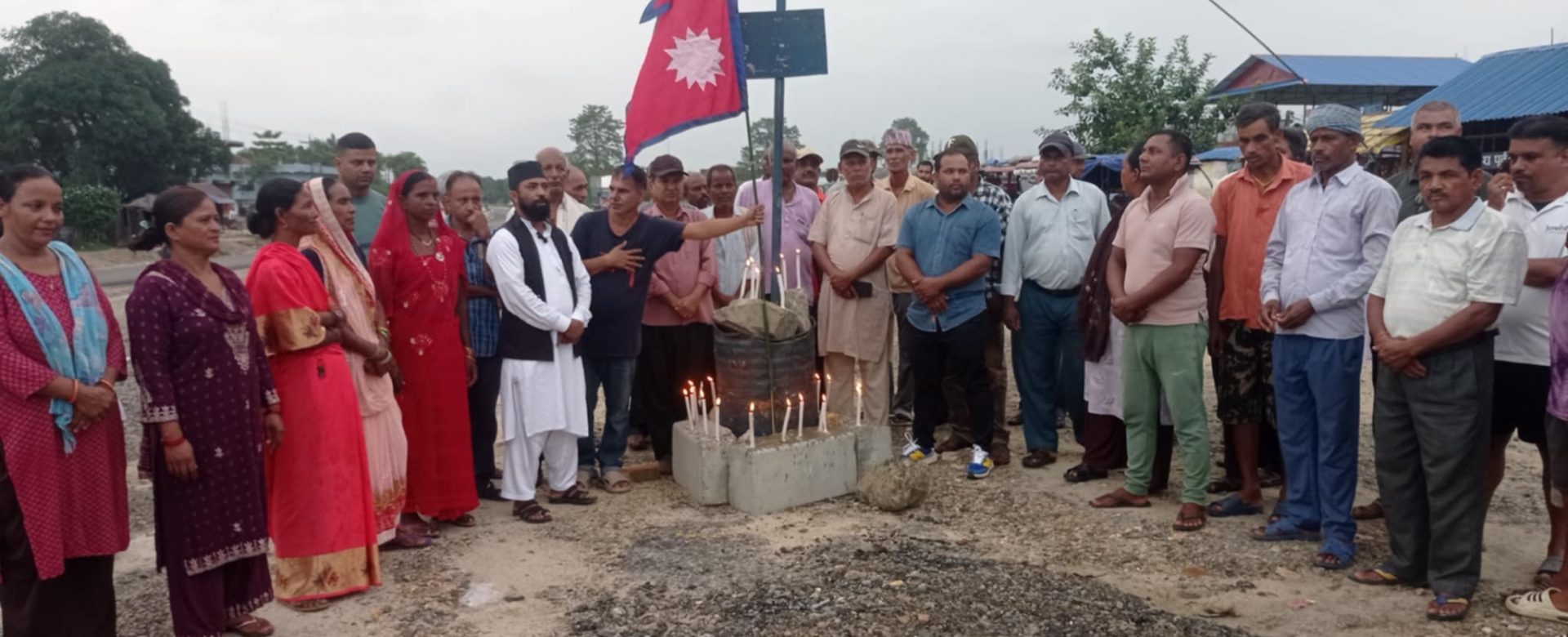 कञ्चनरुपमा संविधान दिवसको अवसरमा दिपप्रज्वलन