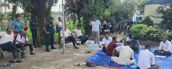 अग्नीसाइरका निमित्त प्रमुख प्रशासकीय अधिकृतको कार्यकक्षमा तालाबन्दी