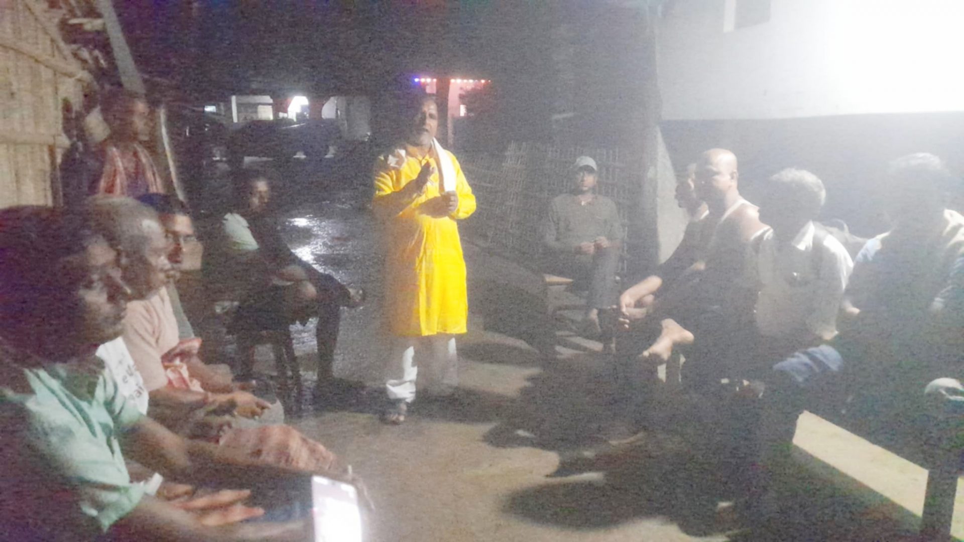 रुपनी गाउँपालिकामा टोलटोल पुगेर विद्यार्थीलाई पढ्न विद्यालय पठाउन आग्रह