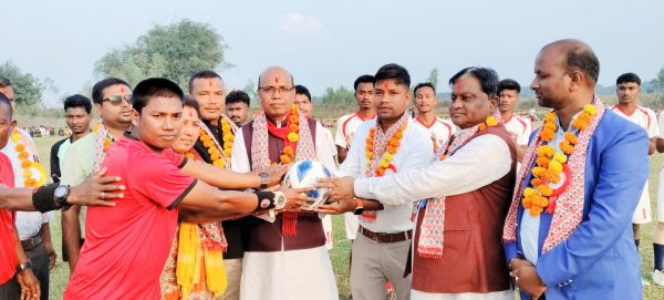 थ्री जिरो इकराहद्वारा संचालित प्रथम पच शिल्डको उपाधि सितापुरलाई