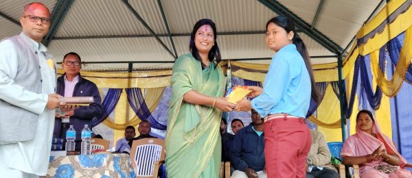 उचित लालवती कमला स्मृति छात्रवृत्ति वितरण