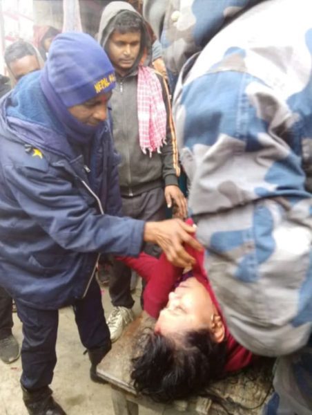 सप्तकोशी नदिमा नुहाउने क्रममा डुबेकी एक महिलाको सकुशल उद्धार