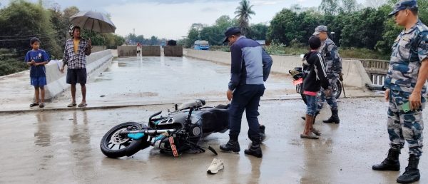 अग्नीसाईर कृष्णासवन २ बेहाई खोलामा बेवारिसे मोटरसाइकल देखेपछि....