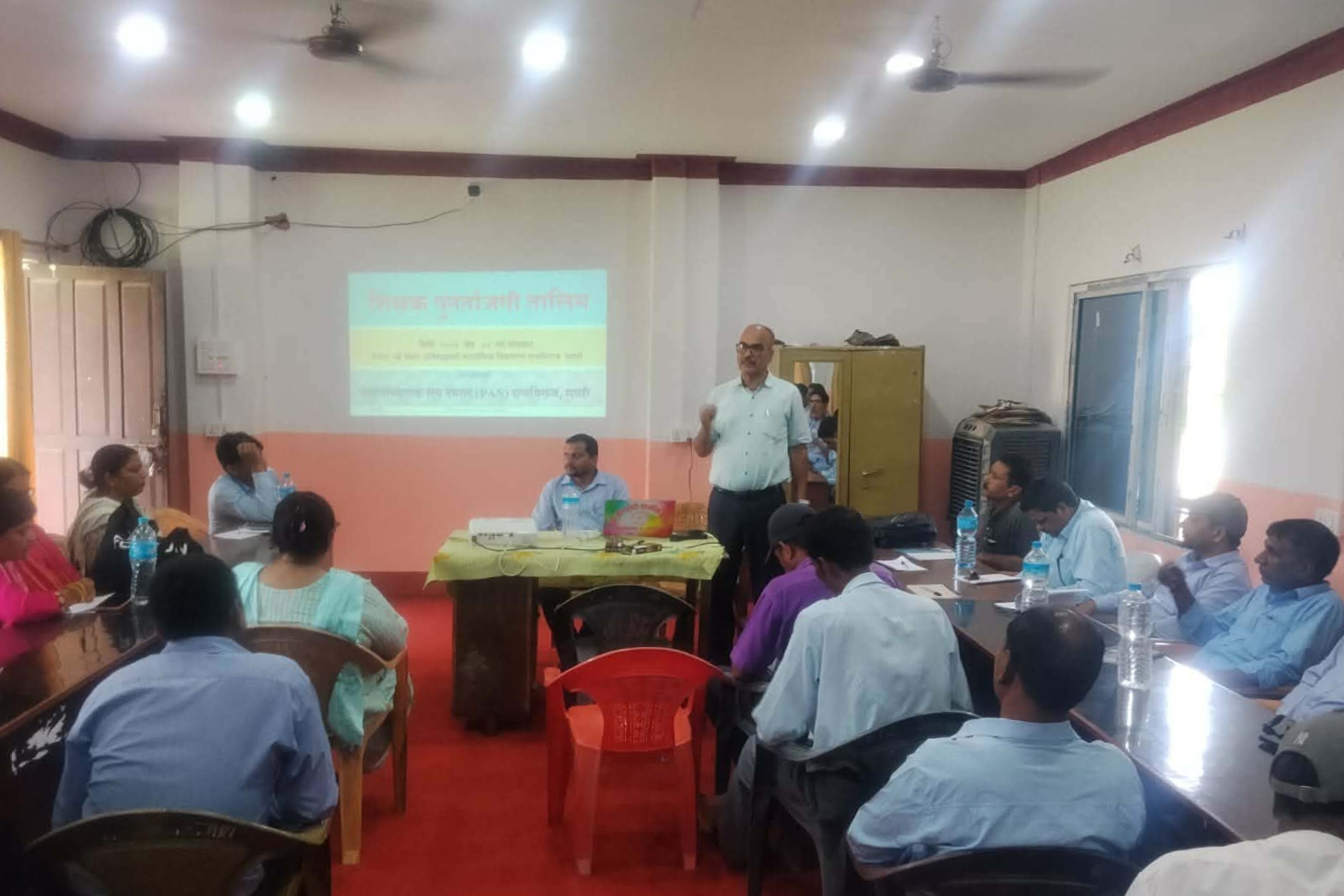 राजविराजका प्रधानाध्यापक तथा शिक्षकलाई पुनरताजगी तालिम  
