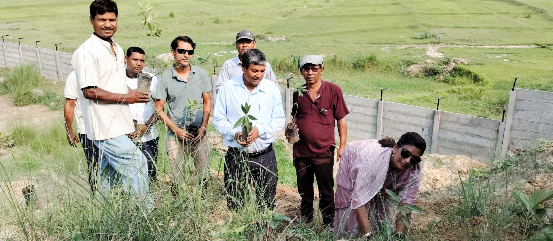 विशाल चौकको मानव दिशाजन्य लेदो प्रशोधन केन्द्रमा बृक्षरोपण